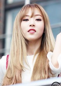 Moon Byul Yi