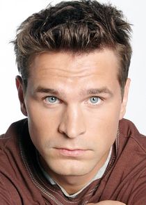 Игорь Михайлович Соломин, олигарх, муж Веры, отец Зои