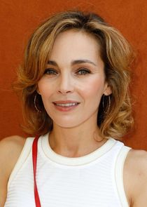 Esther Dela&icirc;tre