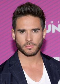 Esteban San Miguel &dagger;