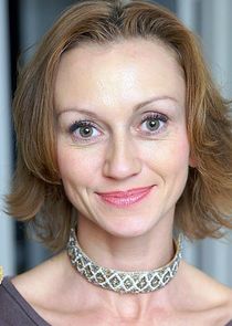 Екатерина Шатрова, мать Виктора, проводница