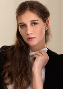 Настя Изворина