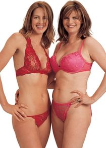 Trinny & Susannah Undress...